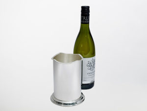 Tall-Wine-Coaster-with-bottle Chimo